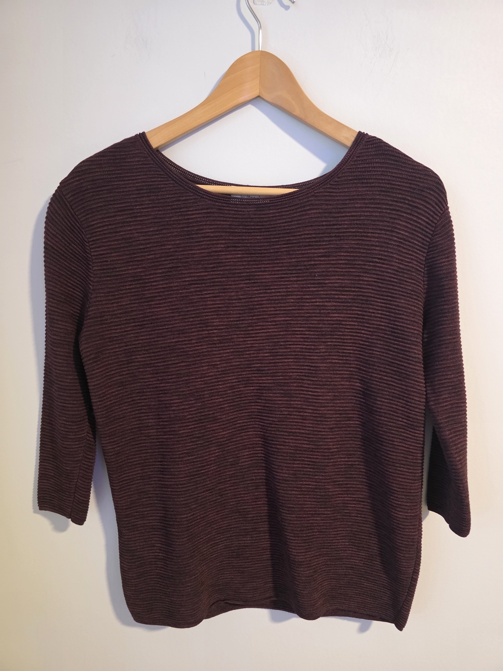 Wilfred Aritzia Ribbed Knit Top XXS Burgundy 3/4 Sleeve Linen Blend Textured